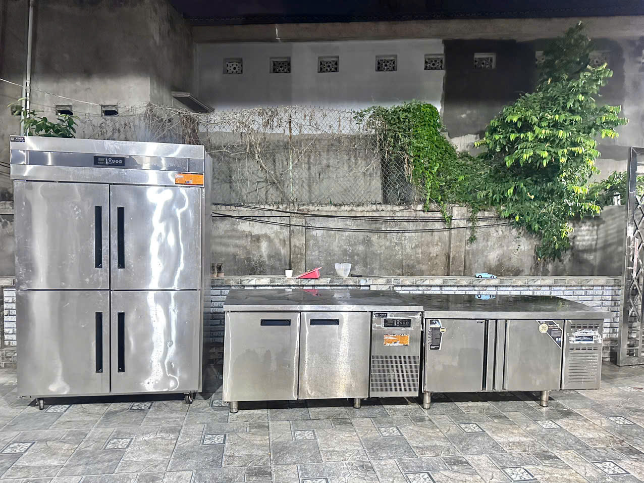 Tủ mát chưng bầy