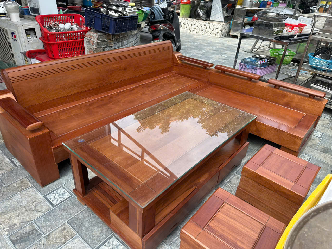 BÀN GHẾ GỖ HƯƠNG CŨ 