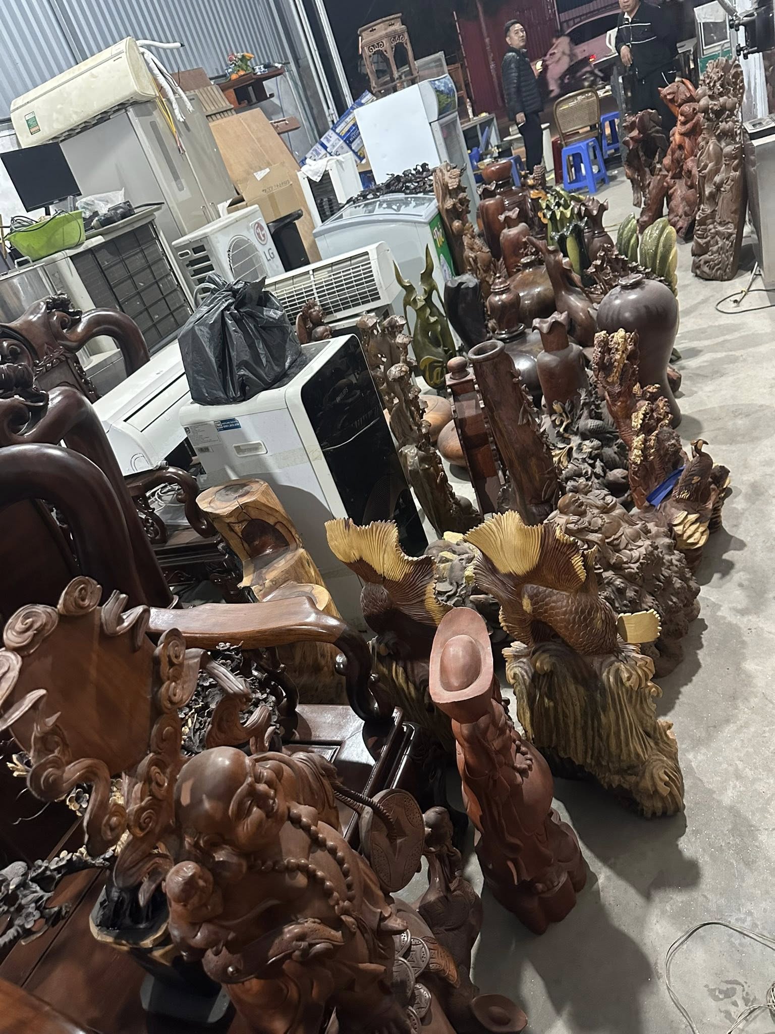 MUA BÁN THANH LÝ TƯỢNG GỖ ĐỒ GỖ HẢI PHÒNG 0961123828