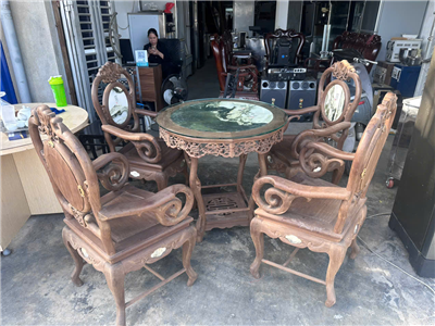 Bàn ghế gỗ thịt