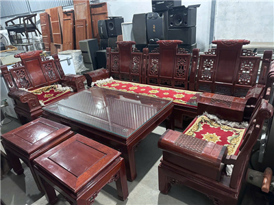 Bàn ghế gỗ thịt