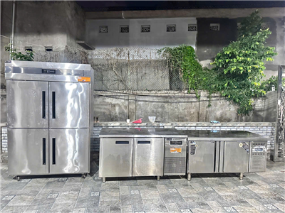 Tủ mát chưng bầy